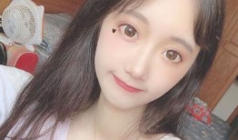 网红小雪吃瓜照片原视频,揭秘幕后原视频精彩瞬间