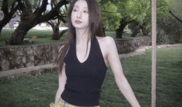 网红小雪吃瓜照片原视频,揭秘幕后原视频精彩瞬间