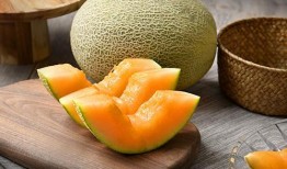 海底捞吃哈密瓜免费嘛现在,哈密瓜免费大放送，吃出夏日清凉！