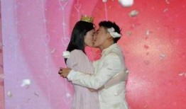 娱乐吃瓜求婚百度云下载,甜蜜瞬间全网共享