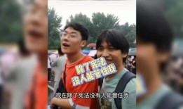 采访爆料搞笑视频大全,笑料百出！揭秘热门搞笑视频幕后故事