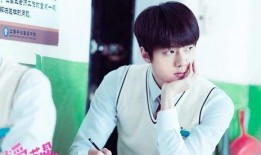 吴世勋爆料女友视频播放,甜蜜瞬间曝光，甜蜜互动引网友热议