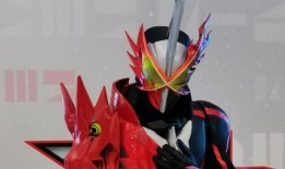 圣刃最新爆料视频播放,神秘力量觉醒，英雄集结再战巅峰！